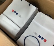 Papírové a dárkové tašky s potiskem, zakázková výroba INPRESS